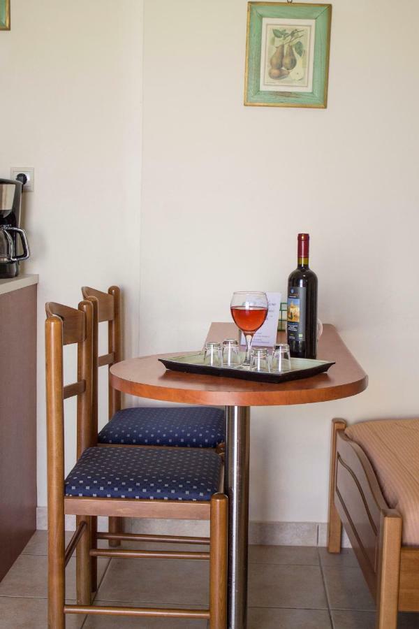 Sun & Sea Apartment Mochlos Exterior photo